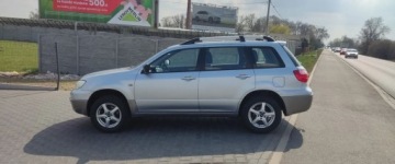 Mitsubishi Outlander II 2.0 i 136KM 2006 Mitsubishi Outlander 2.0 benz bezwypadek ,fabryczny lakier ,bez rdzy 2.0, zdjęcie 2