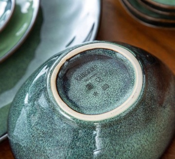 VANCASSO STARRY GREEN презентационный сервиз для десертов, керамические тарелки, 33 предмета