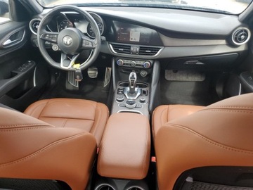 Alfa Romeo Giulia II Sedan Facelifting 2.0 Turbo 280KM 2022 Alfa Romeo Giulia Super 2022 2.0L 2.0 Benzyna 280KM, zdjęcie 4