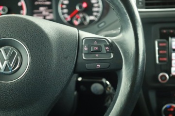 Volkswagen Jetta VI Sedan 1.4 TSI 122KM 2012 VW Jetta 1.4 TSI, 1. Właściciel, Klima, zdjęcie 14