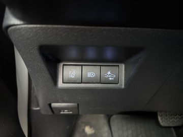 Toyota Yaris III Hatchback 5d Facelifting 2017 1.5 Hybrid 100KM 2020 Toyota Yaris Hybrid 100 Active III (2011-2019) Toy, zdjęcie 18