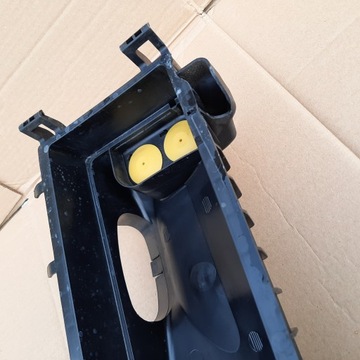 BMW F10 3.0D N57 POUZDRO FILTRU VZDUCHU 70537168