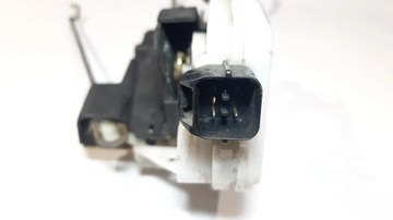 MITSUBISHI PAJERO 2005 PŘEDNÍ STRANA PRAVÁ ZÁMKY