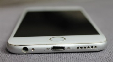 Apple iPhone 6, 16 GB srebrny, ZESTAW Słuchawki, Ładowarka, Pudełko, Kabel