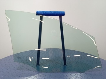 MERCEDES B W246 SKLO (OKNO) DVEŘE PŘEDNÍ LEVÝ 06