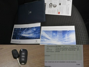 Peugeot 308 II SW Facelifting 1.2 PureTech 110KM 2018 Peugeot 308 1.2 Turbo doinwestowany hak nawigacja, zdjęcie 23