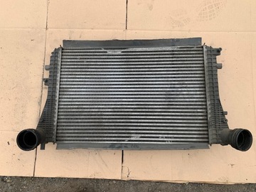 CHLADIČ INTERCOOLER GOLF V OCTAVIA II A3 8P 1.9 2.0 TDI ORIGINÁLNÍ