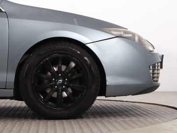 Renault Laguna III Hatchback 2.0 dCi 150KM 2009 Renault Laguna 2.0 dCi, Klima, Klimatronic, zdjęcie 14