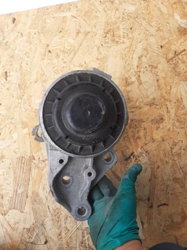 UCHYCENÍ ULOŽENÍ PŘEVODOVKY FORD G3350244