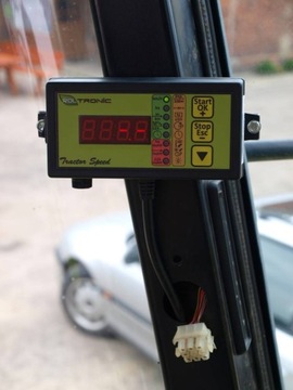 Счетчик гектаров скорости трактора (комбайн, трактор)