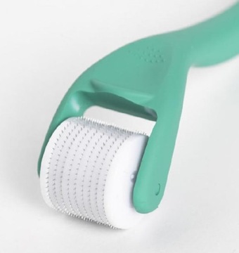 Валик, стимулирующий рост бороды, с 540 микроиглами.