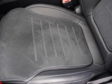 Mercedes GLC C254/X254 SUV 2.0 200d 163KM 2025 Od ręki - 200d 4MATIC (163KM) AMG Line | DIGITAL LIGHT + Hak holowniczy, zdjęcie 7