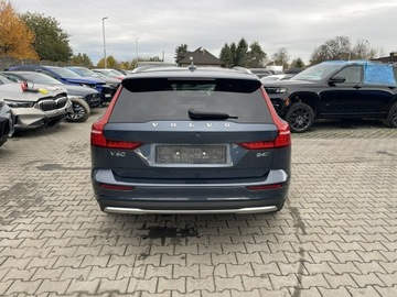 Volvo 2023 Volvo V60 Cross Country B4 AWD Geartronic PRO, zdjęcie 2