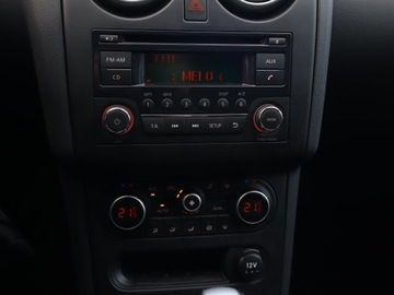 Nissan Qashqai I Crossover Facelifting  1.6 117KM 2012 Nissan Qashqai 1.6, Salon Polska, Klima, zdjęcie 11