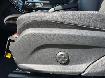 Mercedes GLC C254/X254 2022 Mercedes-Benz GLC 2.0 Benzyna 197KM, zdjęcie 26