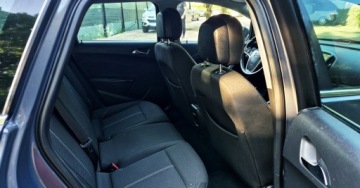 Opel Astra J Sports Tourer Facelifting 1.4 Turbo ECOTEC 120KM 2013 Opel Astra BENZYNA NAWIGACJA LIFT super okazja polecamy 1.4 120KM, zdjęcie 31