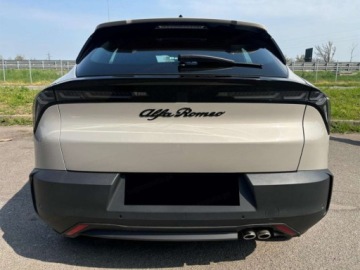 Alfa Romeo Junior SUV 1.2 Hybrid 145KM 2026 ALFA ROMEO Junior Ibrida Suv 1.2 (145KM) 2026, zdjęcie 1