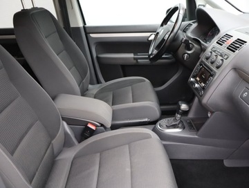 Volkswagen Touran I 2.0 TDI 140KM 2009 VW Touran 2.0 TDI, DSG, 7 miejsc, Navi, Klima, zdjęcie 8