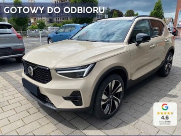 Volvo XC40 Crossover Facelifting 2.0 B4 197KM 2026 VOLVO XC40 B4 Plus Dark Suv 2.0 (211KM) 2026