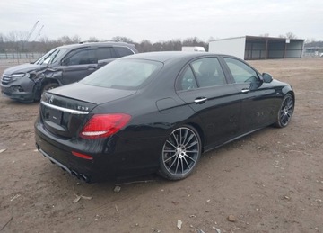 Mercedes Klasa E W213 Limuzyna AMG 3.0 53 AMG 435KM 2019 Mercedes-Benz Klasa E MERCEDES-BENZ AMG E 53 4MATIC 3.0 Benzyna 435KM, zdjęcie 2