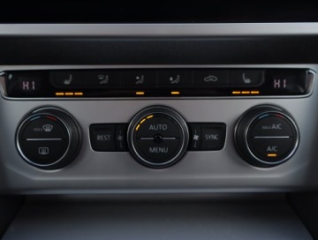 Volkswagen Passat B8 Variant 1.5 TSI EVO 150KM 2019 VW Passat 1.5 TSI, Salon Polska, Serwis ASO, zdjęcie 12