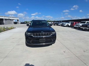 Jeep Grand Cherokee V 2023 Jeep Grand Cherokee Laredo 2023 3.6l 3.6 Benzyna 293KM, zdjęcie 7