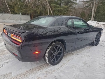 Dodge Challenger III 2023 Dodge Challenger Sxt 2023 3.6 Benzyna 303KM, zdjęcie 3