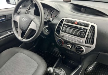 Hyundai i20 II 2014 Hyundai i20 Hyundai i20 1.2 benzyna 1 wlasciciel 1.2 Benzyna 80KM, zdjęcie 7