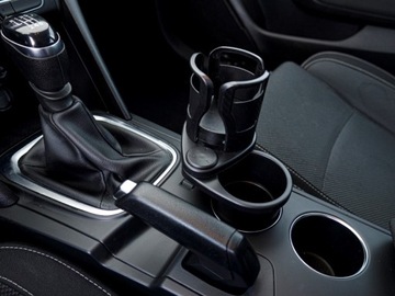 РАСШИРЯЕМЫЙ ДЕРЖАТЕЛЬ НАПИТКОВ ДЛЯ КОНСОЛИ С ДВУМЯ ЧАШКАМИ