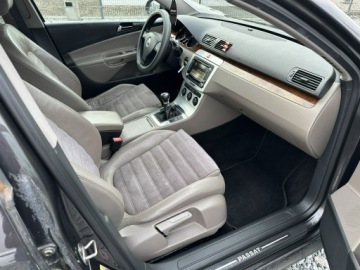 Volkswagen Passat B6 Variant 1.8 TSI 160KM 2008 Volkswagen Passat Variant 1.8 TSI 160KM Highline, zdjęcie 27