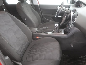 Peugeot 308 II SW 1.2 PureTech 130KM 2017 Peugeot 308 1.2 PureTech, Salon Polska, zdjęcie 8