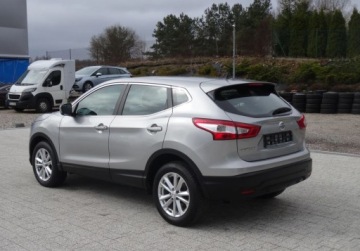 Nissan Qashqai II Crossover 1.2 DIG-T 115KM 2017 Nissan Qashqai 1.2 115KM Automat Bezwypadkowy Oplacony Okazja 1.2, zdjęcie 9