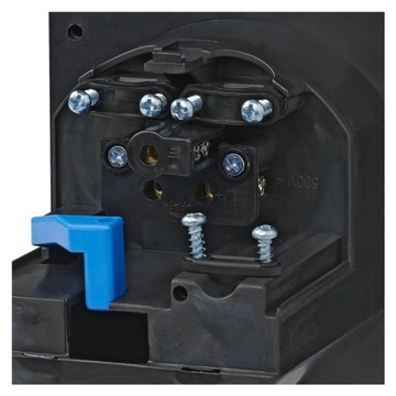 РОЗЕТКА ПИТАНИЯ ДЛЯ ВНЕШНЕЙ КАМЕРЫ CEE 230 В