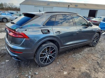 Audi Q8 SUV 3.0 55 TFSI 340KM 2022 Audi Q8 2022r., Premium Plus S-line, 3L, od ubezpieczalni 3.0 Benzyna 340KM, zdjęcie 2