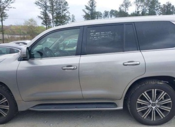 Lexus LX IV (570) 2020 Lexus LX 2020, 5.7L, 4x4, od ubezpieczalni 5.7 Benzyna 383KM, zdjęcie 2