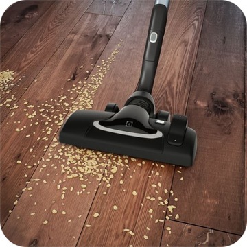 Мешочный пылесос ELECTROLUX EasyGo 650 Вт