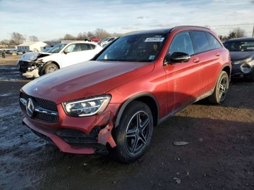 Mercedes GLC C253 2021 Mercedes-Benz GLC 300_4Matic_2.0 L_255 km_2021r 2.0 Benzyna 255KM