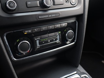 Skoda Superb II Sedan 1.6 TDI CR DPF 105KM 2012 Skoda Superb 1.6 TDI, Navi, Xenon, Klima, zdjęcie 15