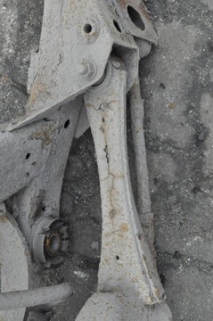 TOYOTA AVENSIS II T25 COMBI 2.2 D4D 177KM ПОДВЕСКА ЗАДНЕЙ БАЛКИ + ЗАЖИМЫ