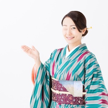 ПОЛОТЕНЦЕ С ЦВЕТКОМ ВИШНИ