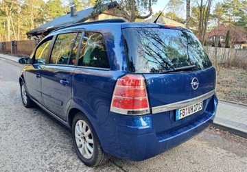 Opel Zafira B 1.6 Twinport ECOTEC 105KM 2005 Opel Zafira Opel Zafira 1.6 Benzyna, zdjęcie 3