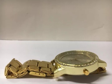 ДЕКОРИРОВАННЫЕ ЧАСЫ