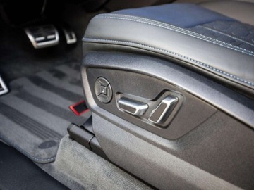 Audi Q8 2025 AUDI Q8 RSQ8 TFSI quattro Performance Suv 4.0 (640KM) 2025, zdjęcie 4