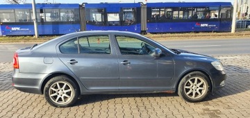 Skoda Octavia II Hatchback Facelifting 1.6 TDI CR DPF 105KM 2009 SKODA OCTAVIA II (1Z5) 1.6 TDI 105 KM, zdjęcie 10