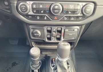 Jeep Wrangler IV 80th Anniversary 2d  Seria 6 2.0 GME Turbo 272KM 2025 Jeep Wrangler ICE my25 SAHARA GME 2.0 Turbo 272 KM ATX 4WD 2.0 Benzyna, zdjęcie 22