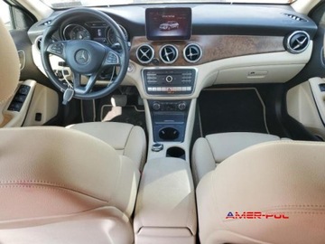 Mercedes GLA I 2018 Mercedes-Benz GLA 2018 r.,2,0L 250 4MATIC 2.0 Benzyna 221KM, zdjęcie 8