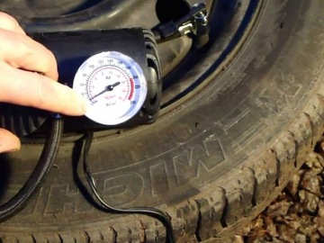 АВТОМОБИЛЬНЫЙ КОМПРЕССОРНЫЙ НАСОС 230 В 12 В 250 PSI