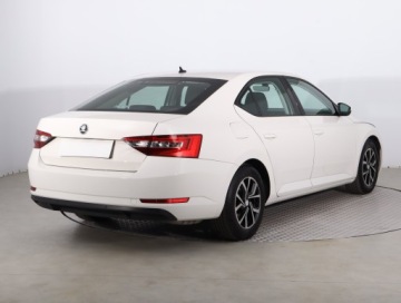 Skoda Superb III Liftback Facelifting 1.5 TSI 150KM 2019 Skoda Superb 1.5 TSI, Salon Polska, Automat, zdjęcie 4