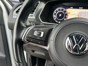 Volkswagen Tiguan II SUV 2.0 TSI BlueMotion Technology 220KM 2018 Volkswagen Tiguan 2.0 TSI 220KM R-line, ASO, Salon, zdjęcie 26