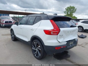 Volvo XC40 2019 Volvo XC 40 2019r, R-Design, 2.0L, 4x4 2.0 Benzyna 255KM, zdjęcie 3